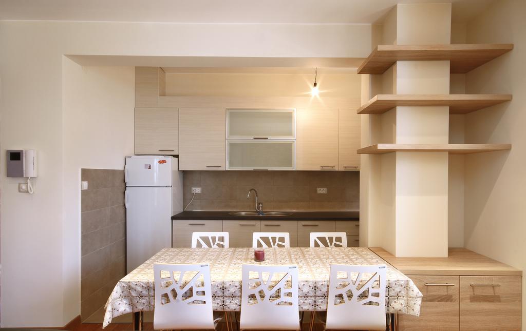Apartments Dangubic Petrovac エクステリア 写真